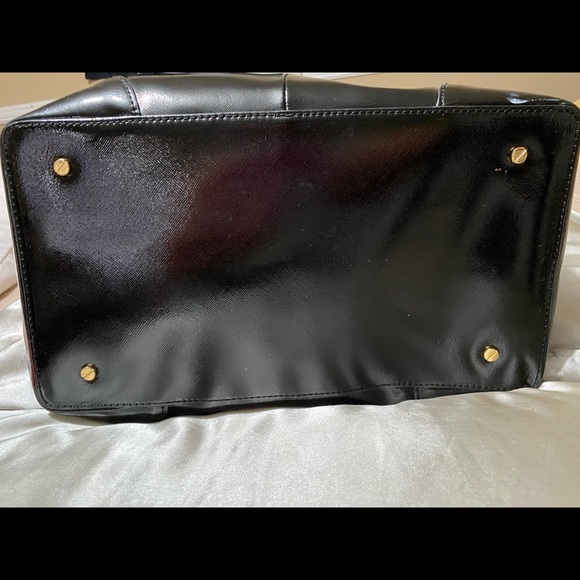 Tory Burch Satchel - Picture 11 of 15